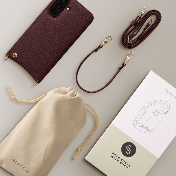Selencia Coque de télephone Nova Croco avec cordon et porte-cartes Samsung Galaxy A36 - Bold Burgundy