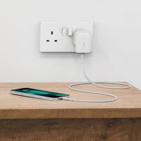 Belkin ﻿Adaptateur Boost↑Charge™ avec câble - USB-C vers USB-C - 1 mètre - 30 W - Blanc