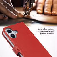 Selencia Étui portefeuille en cuir véritable Apple iPhone 17 - Rouge