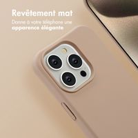 imoshion Coque arrière Color avec cordon amovible et MagSafe Apple iPhone 15 Pro - Nude