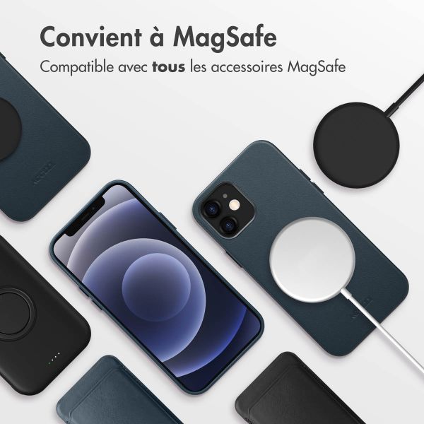 Accezz Coque arrière en cuir avec MagSafe Apple iPhone 12 (Pro) - Nightfall Blue