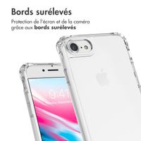 imoshion Coque avec dragonne + bracelet Apple iPhone SE (2022 / 2020) / 8 / 7 - Perles Cœurs