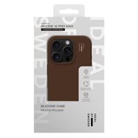 iDeal of Sweden Coque en silicone avec MagSafe Apple iPhone 15 Pro Max - Mocha Mousse