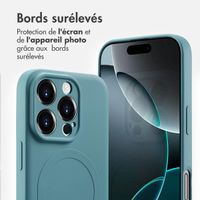 imoshion Coque Couleur avec MagSafe Apple iPhone 16 Pro - Smoke Green