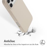 Accezz Coque Liquid Silicone avec MagSafe Apple iPhone 17 Pro Max - Stone