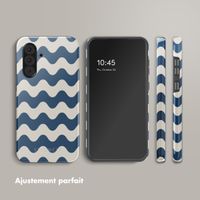 Selencia Coque arrière Vivid Tough Samsung Galaxy A36 / A56 - Wave Vibes Classic Blue