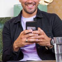 Accezz Étui de téléphone Slim Folio en cuir de qualité supérieure Samsung Galaxy S21 - Noir