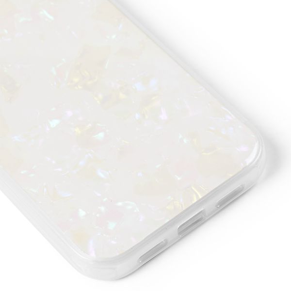 iDeal of Sweden Coque Pearlized Apple iPhone 12 (Pro) - Blanc