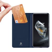 Dux Ducis Étui de téléphone Slim OnePlus 12 - Bleu foncé