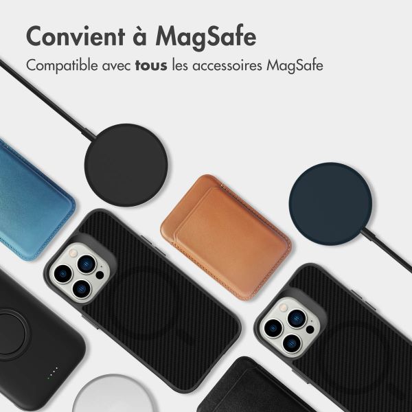 imoshion Rugged Hybrid Carbon Case avec MagSafe iPhone 13 Pro - Noir