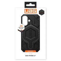 UAG Coque Monarch iPhone 16 - Carbon Fiber