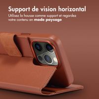 Accezz Étui de télephone portefeuille en cuir 2-en-1 avec MagSafe iPhone 15 Pro Max - Sienna Brown