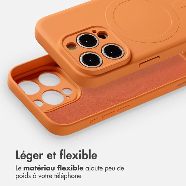imoshion Coque Couleur avec MagSafe Apple iPhone 15 Pro - Neon Orange