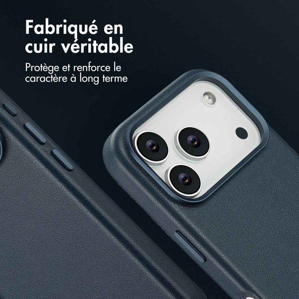 Accezz Coque arrière en cuir avec MagSafe Apple iPhone 17 Pro - Nightfall Blue