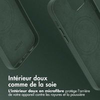 Accezz Coque arrière en cuir avec MagSafe iPhone 12 (Pro) - Cedar Green