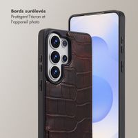 Selencia Coque de télephone Nova Croco avec cordon et porte-cartes Samsung Galaxy S26 Ultra - Choco Brown