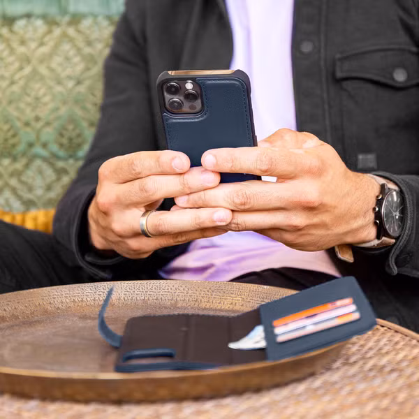 Accezz Étui de téléphone portefeuille en cuir de qualité supérieure 2 en 1 Apple iPhone 13 Mini - Bleu foncé