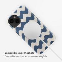 Selencia Coque arrière Vivid Tough avec MagSafe iPhone 14 - Wave Vibes Classic Blue