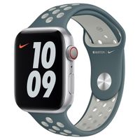 Apple Bracelet Nike Sport Apple Watch Series 1 t/m 9 / SE (38/40/41 mm) | Series 10 / 11 (42 mm) - Hasta/Light Silver