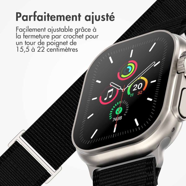 imoshion Bracelet en nylon Alpine Apple Watch Series 1 á 9 / SE (38/40/41 mm) | Series 10 (42 mm) - Noir