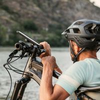 SP Connect Bike Bundle II - Support de téléphone pour vélo Apple iPhone 13 - Noir