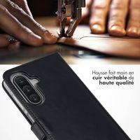 Selencia Étui portefeuille en cuir véritable Samsung Galaxy A17 - Noir