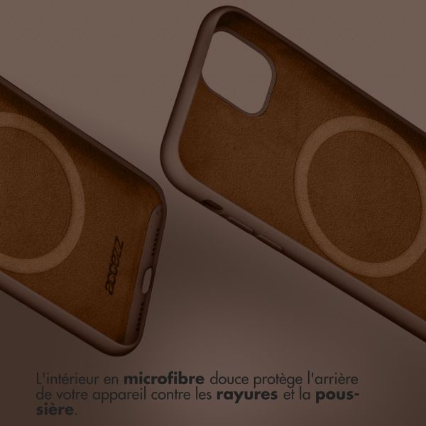 Accezz Coque Liquid Silicone avec MagSafe Apple iPhone 15 - New Tea Brown