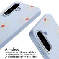 imoshion Coque design en silicone avec cordon Samsung Galaxy A36 / A56 - Lila Flower Distance