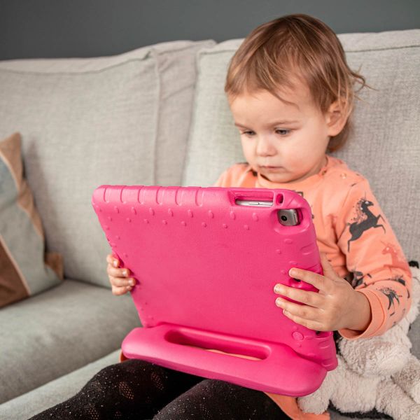 imoshion Coque kidsproof avec poignée Samsung Galaxy Tab A8 - Rose