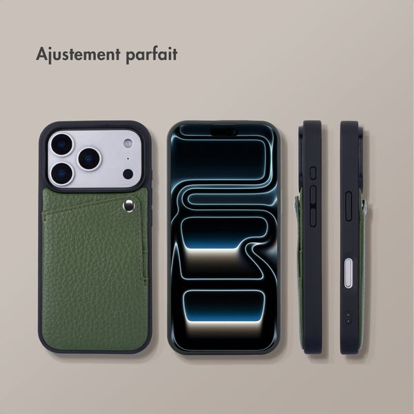 Selencia Coque Riva avec porte-cartes Apple iPhone 17 Pro Max - Sage Green