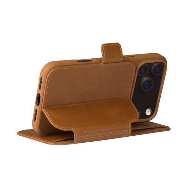 dbramante1928 Étui de télephone portefeuille Apple iPhone 17 Pro Max - Tan