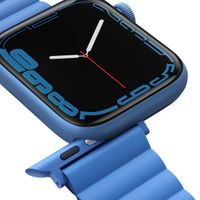 Uniq Bracelet Revix réversible Apple Watch Series 1 t/m 9 / SE (38/40/41 mm) | Series 10 / 11 (42 mm) - Caspian (Blue/Black)