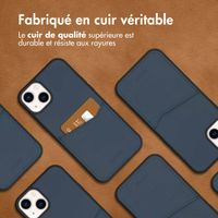 Accezz Coque en cuir de qualité supérieure avec fentes pour cartes Apple iPhone 14 Plus - Bleu foncé