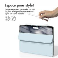 imoshion Magnetic etui de téléphone portefeuille Apple iPad Air 11 pouces (2025) M3 / (2024) M2 / Air 5 (2022) / Air 4 (2020) - Bleu clair