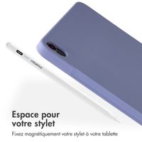 Accezz Coque Liquid Silicone avec porte-stylet Apple iPad Air 11 pouces (2025) M3 / (2024) M2 / Air 5 (2022) / Air 4 (2020) - Lila
