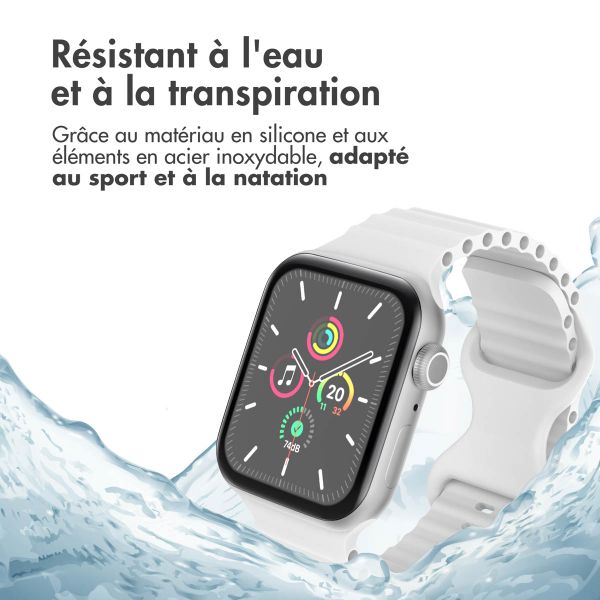 imoshion Bracelet en silicone athlétique Apple Watch Series 1 à 10 / SE / Ultra (2) (44/45/46/49 mm) - Blanc