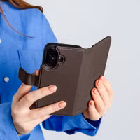 imoshion Étui portefeuille luxe 2-en-1 amovible Apple iPhone 12 (Pro) - Marron