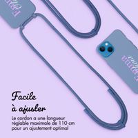 Coque de couleur personnalisée MagSafe avec cordon amovible  et nom iPhone 13 - Ash Blue