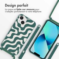 imoshion Coque design en silicone avec cordon Apple iPhone 13 - Petrol Green Groovy