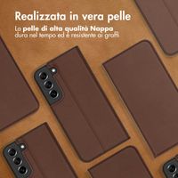 Accezz Étui de télephone Slim Folio en cuir de qualité supérieure Samsung Galaxy S22 Plus - Marron
