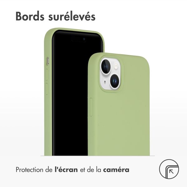 Accezz Coque Liquid Silicone avec MagSafe iPhone 15 Plus - Vert