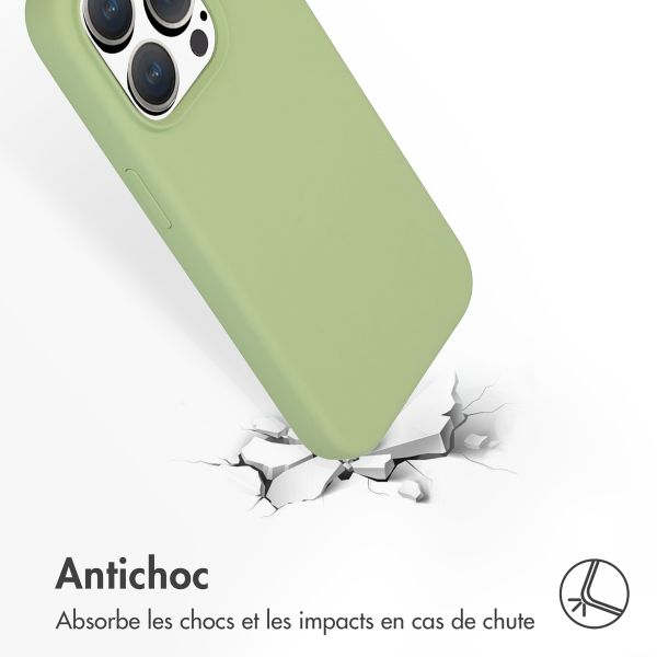 Accezz Coque Liquid Silicone avec MagSafe iPhone 15 Pro - Vert