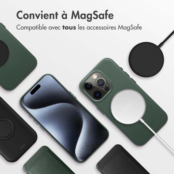 Accezz Coque arrière en cuir avec MagSafe Apple iPhone 15 Pro - Cedar Green
