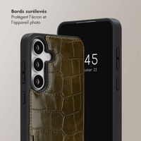 Selencia Coque de télephone Nova Croco avec cordon et porte-cartes Samsung Galaxy S25 FE - Dark Olive