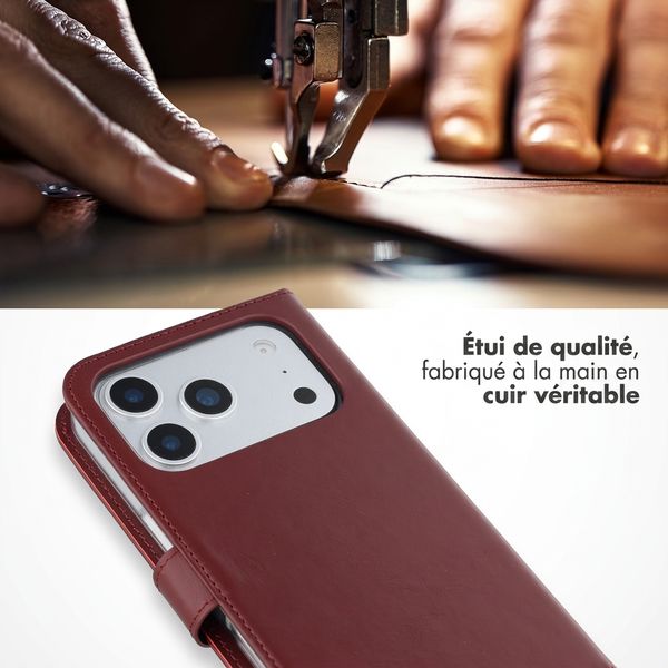 Selencia Étui portefeuille en cuir véritable Apple iPhone 17 Pro - Burgundy