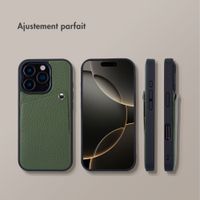 Selencia Coque Riva avec porte-cartes Apple iPhone 16 Pro - Sage Green