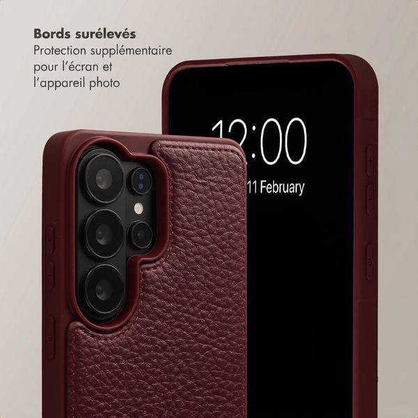Selencia Coque de télephone Nova avec cordon et porte-cartes Samsung Galaxy S26 Ultra - Bold Burgundy
