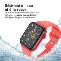 imoshion Bracelet en silicone⁺ Apple Watch Series 1 t/m 9 / SE (38/40/41 mm) | Series 10 / 11 (42 mm) - Taille S/M - Coral