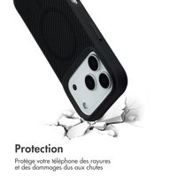 imoshion Rugged Hybrid Carbon Case avec MagSafe Apple iPhone 17 Pro - Noir