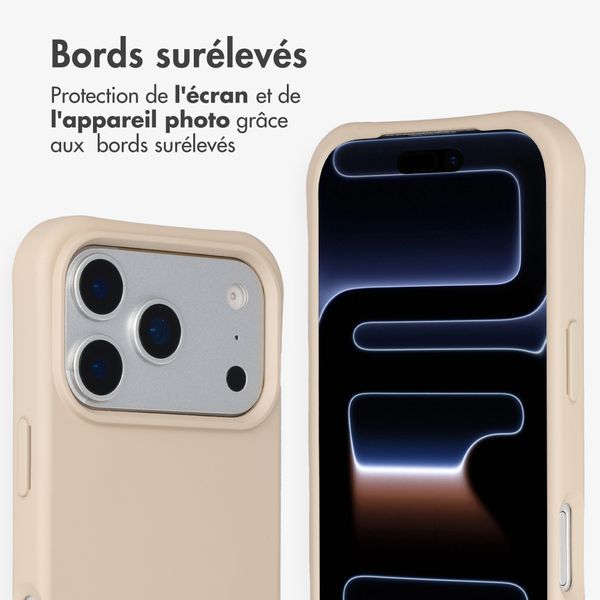 imoshion Coque arrière Color avec cordon amovible et MagSafe Apple iPhone 17 Pro - Nude